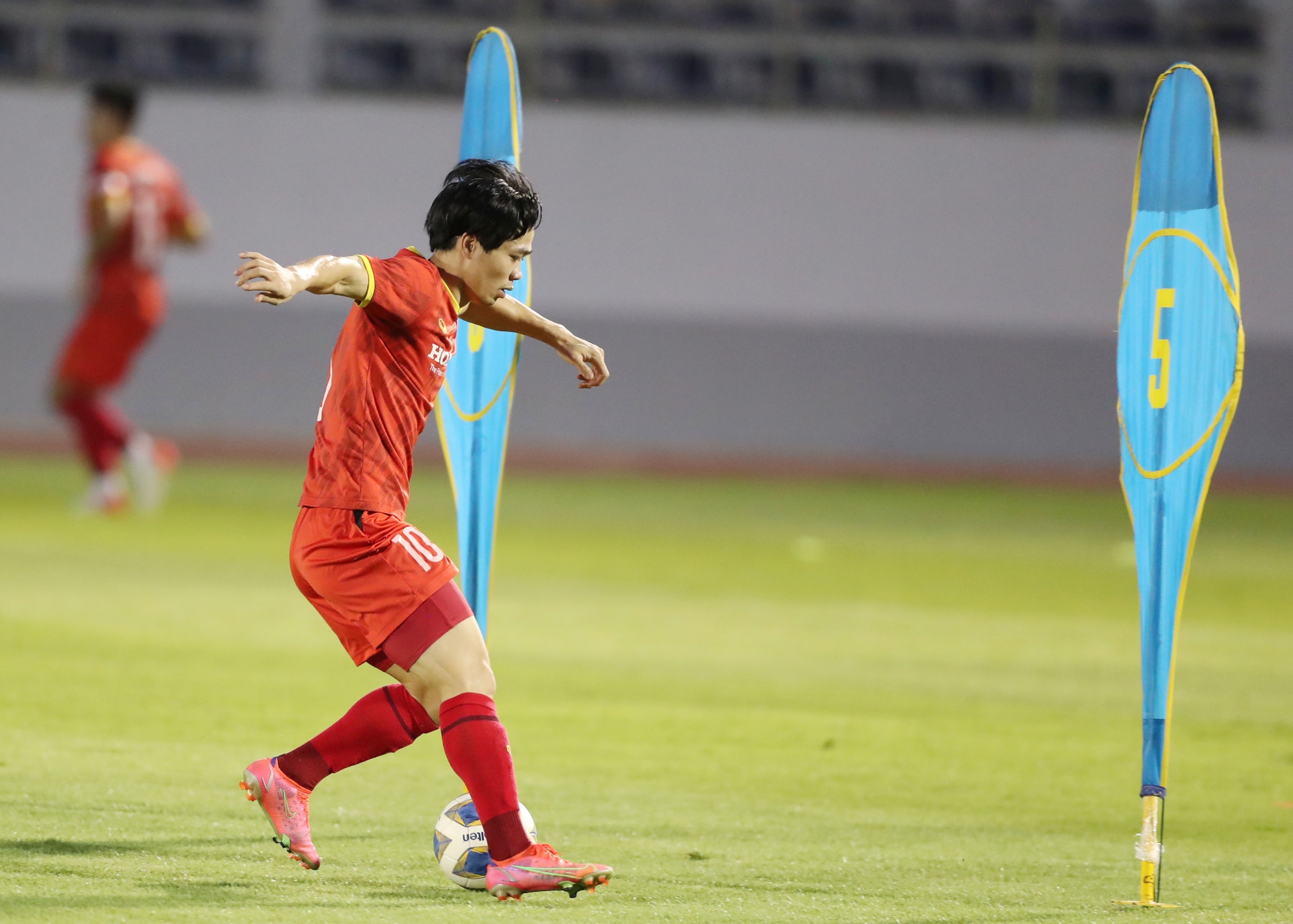 tuyen viet nam xoay tua aff cup anh 8