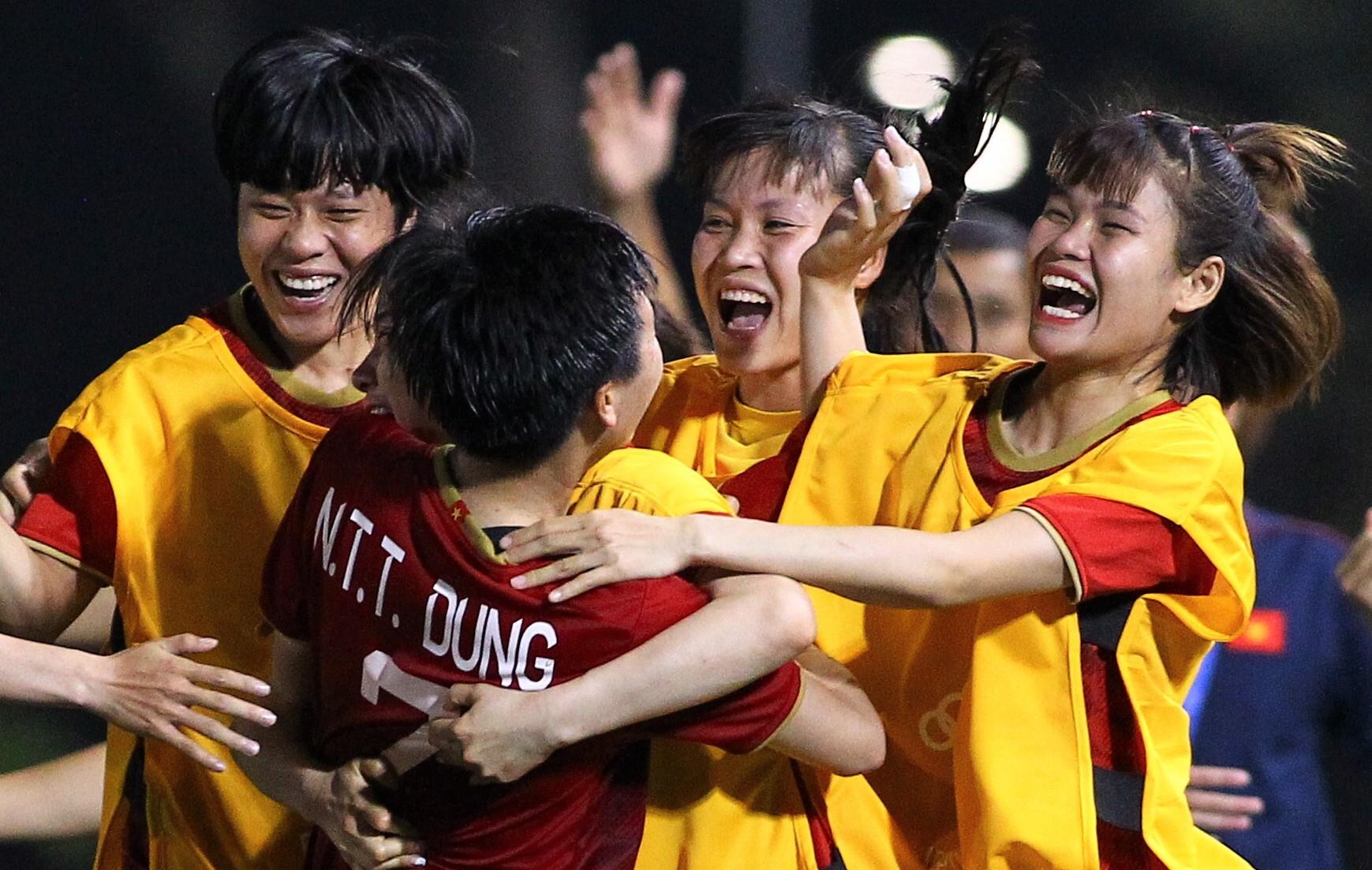 'Tuyen nu can cai thien nhieu de chuan bi cho tran chung ket' hinh anh