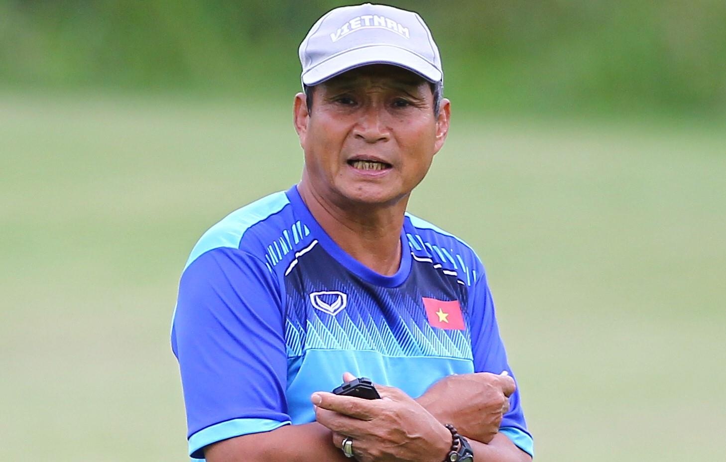 VFF xem xet mong muon cua HLV Mai Duc Chung hinh anh