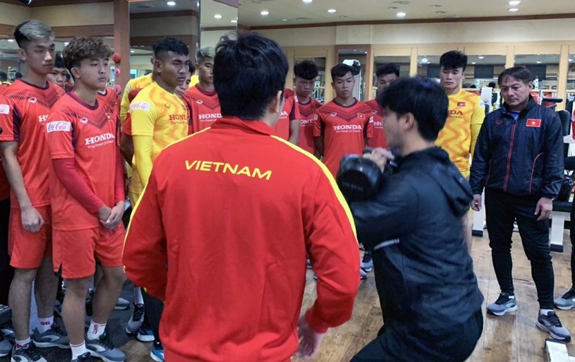 quang hai chan thuong anh 1