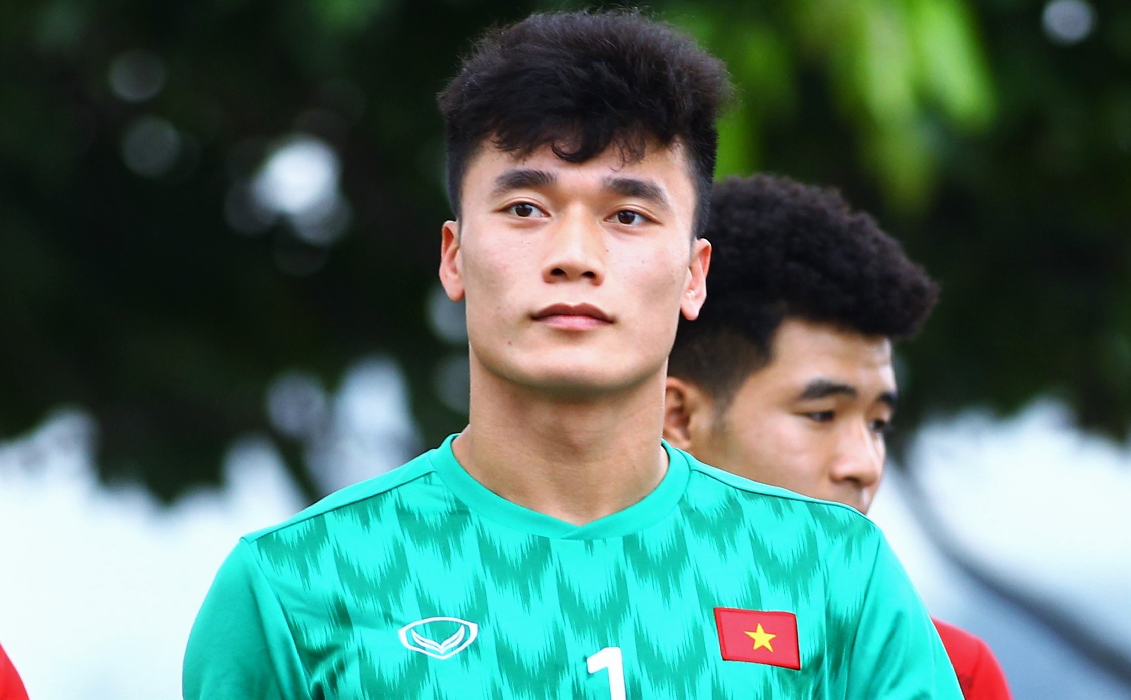 Thu mon Bui Tien Dung gia nhap CLB TP.HCM hinh anh