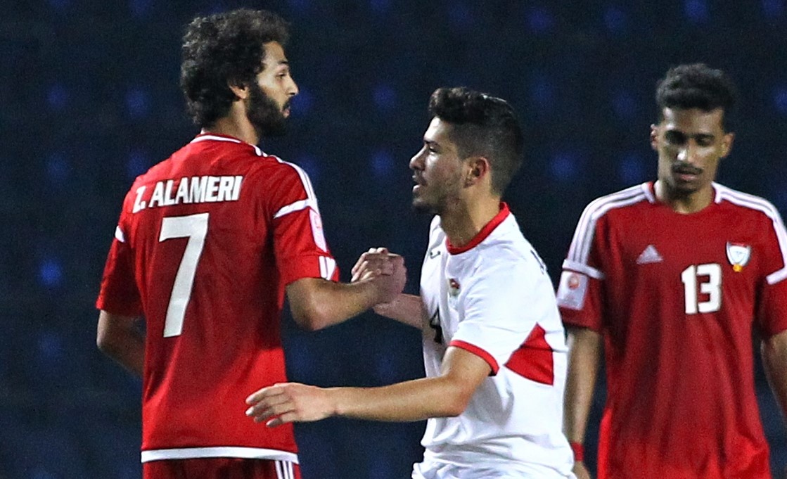 Cau thu U23 Jordan va UAE tuoi cuoi sau tran hoa 1-1 hinh anh