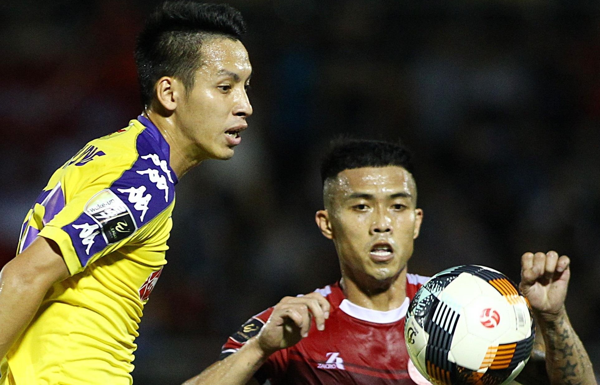 Tran sieu cup quoc gia co the bi hoan vi virus corona hinh anh