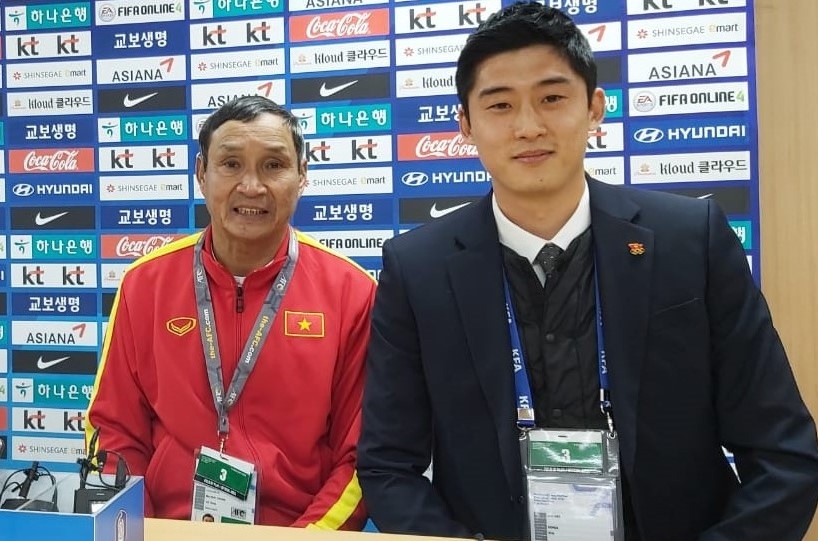 HLV Mai Duc Chung: 'Thua Han Quoc it ban la dat yeu cau' hinh anh
