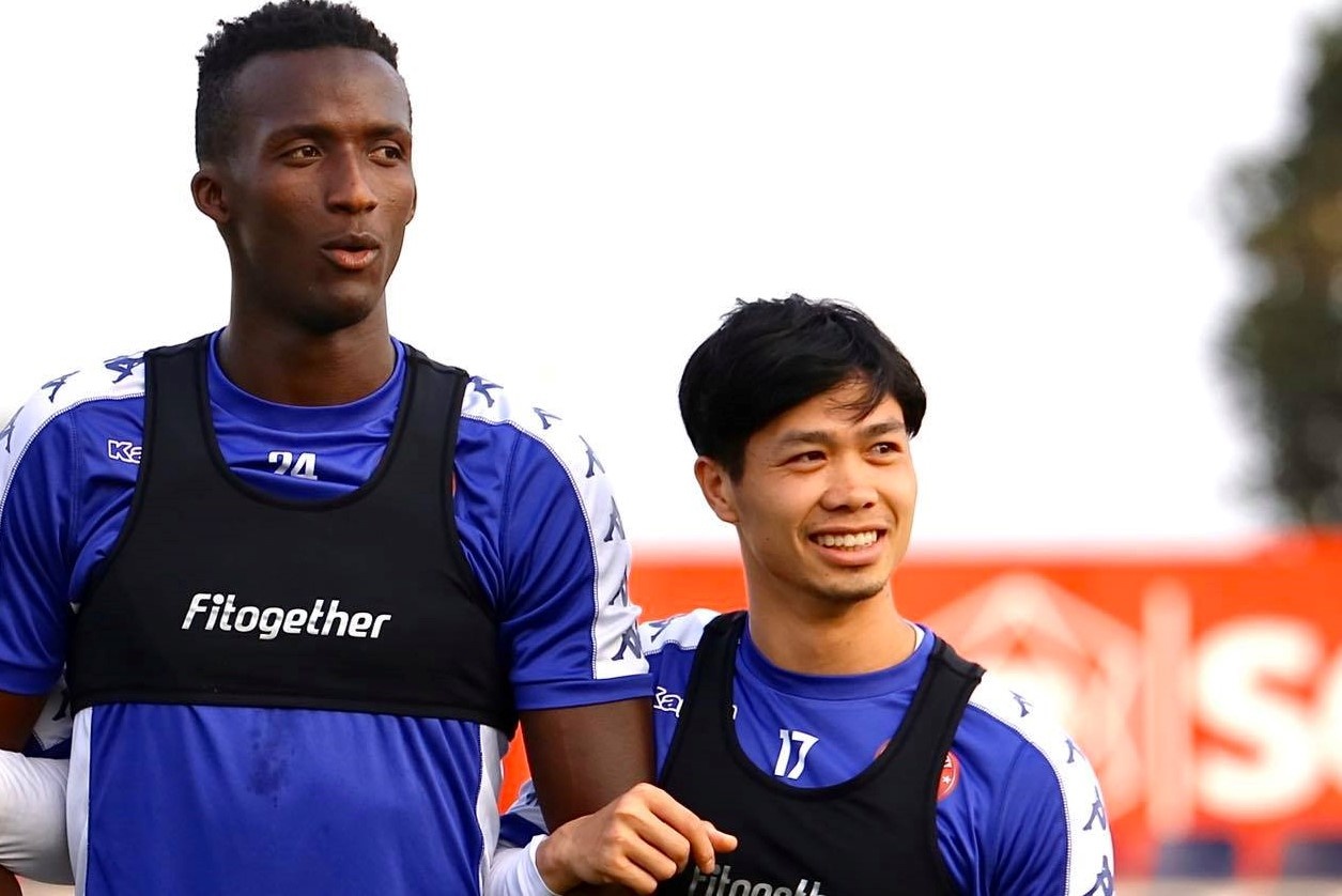 Cong Phuong ganh hang cong cua CLB TP.HCM o AFC Cup hinh anh