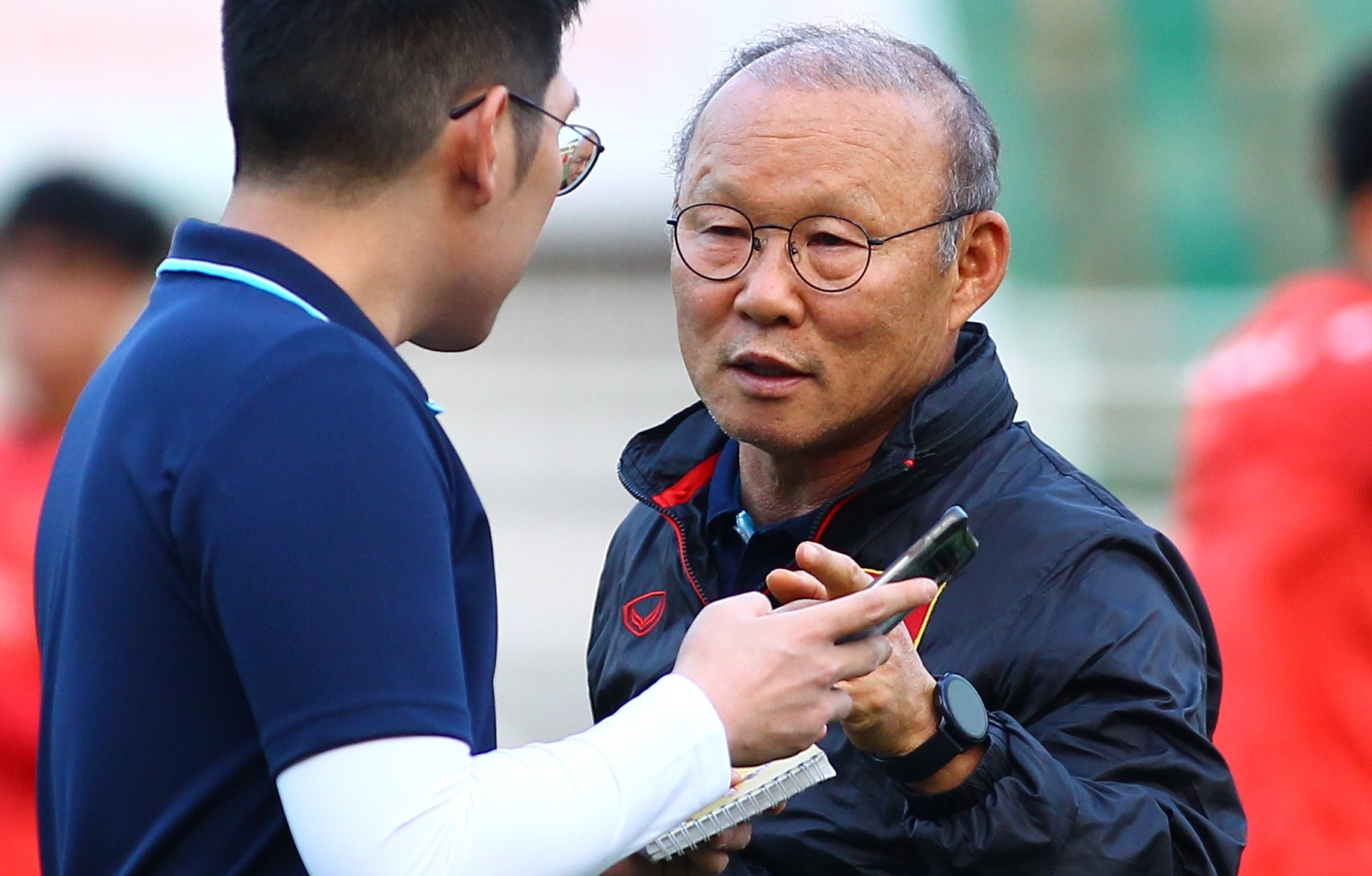 Hai san cho HLV Park chon da giao huu voi Iraq hinh anh