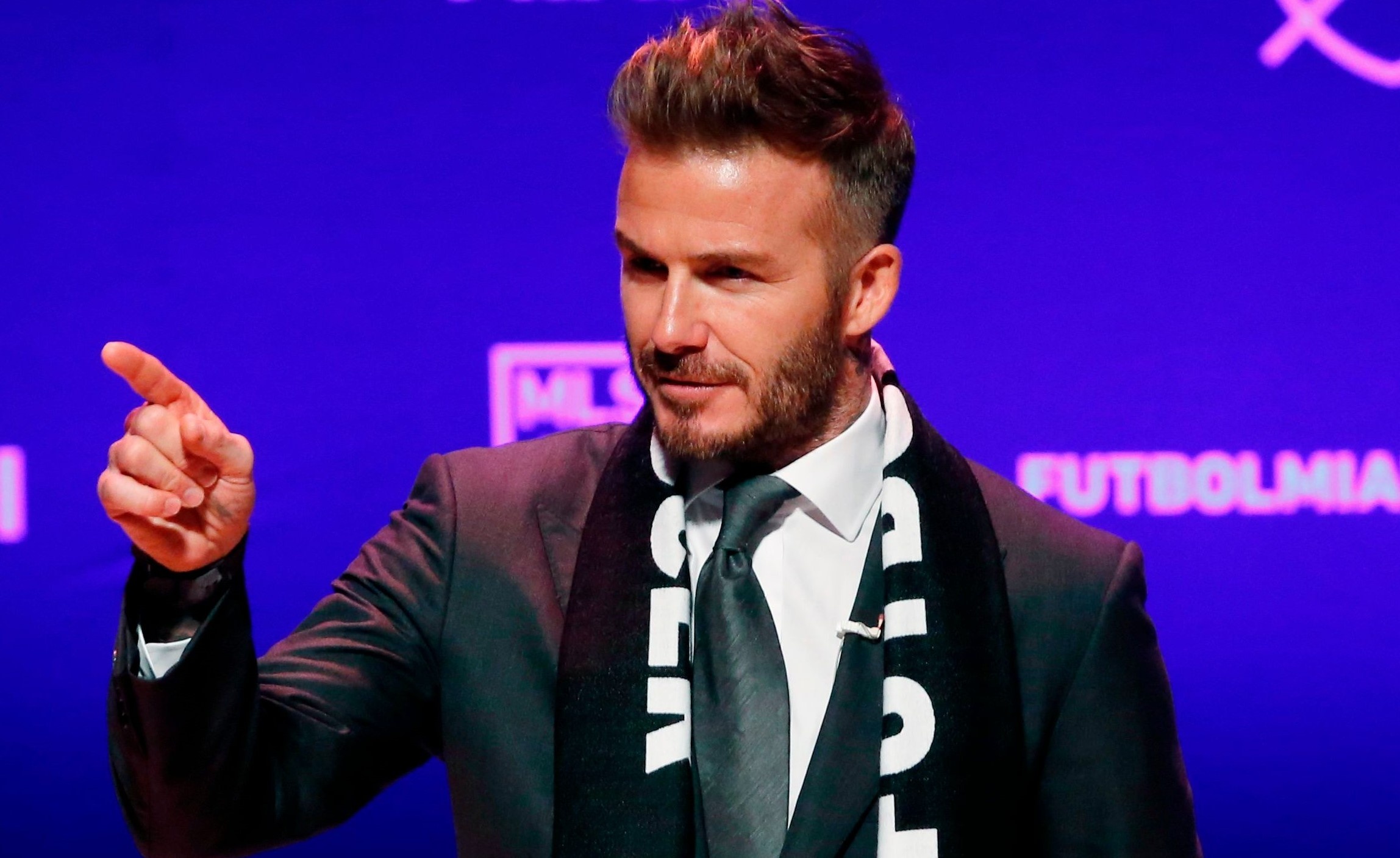 Beckham lac dau khi CLB TP.HCM muon mua Lee Nguyen hinh anh