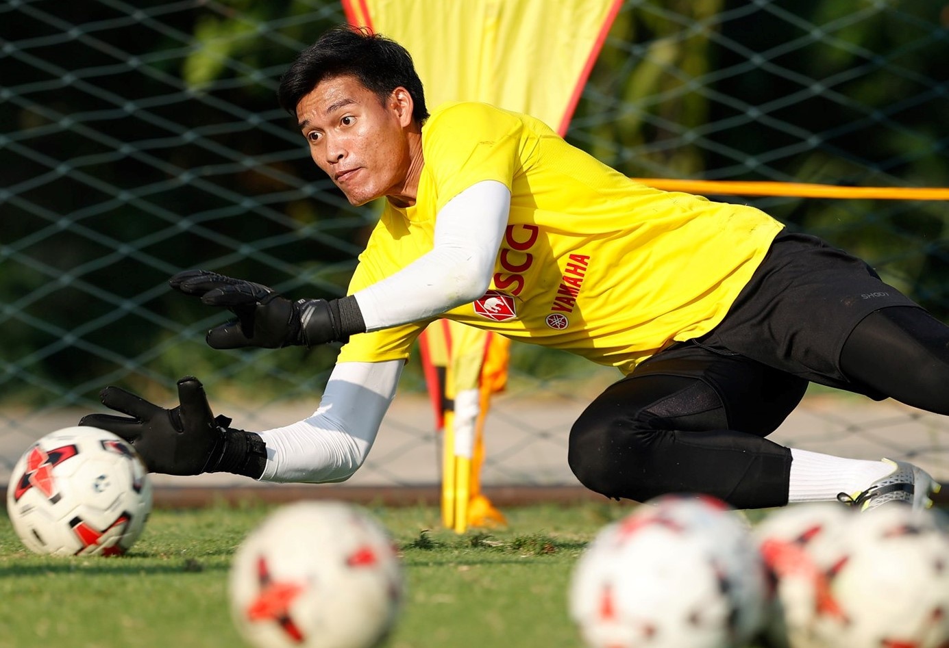 van lam bi kien len fifa anh 3