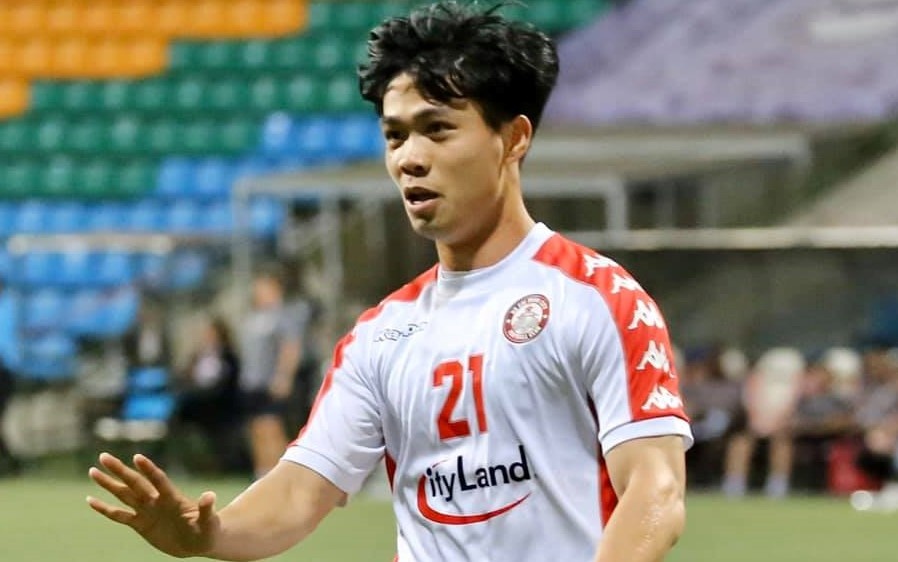 Cong Phuong tai hien man an mung cau ca tren dat Singapore hinh anh