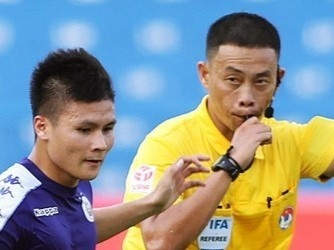 Trong tai FIFA Ngo Duy Lan dieu khien tran Sieu cup Quoc gia hinh anh