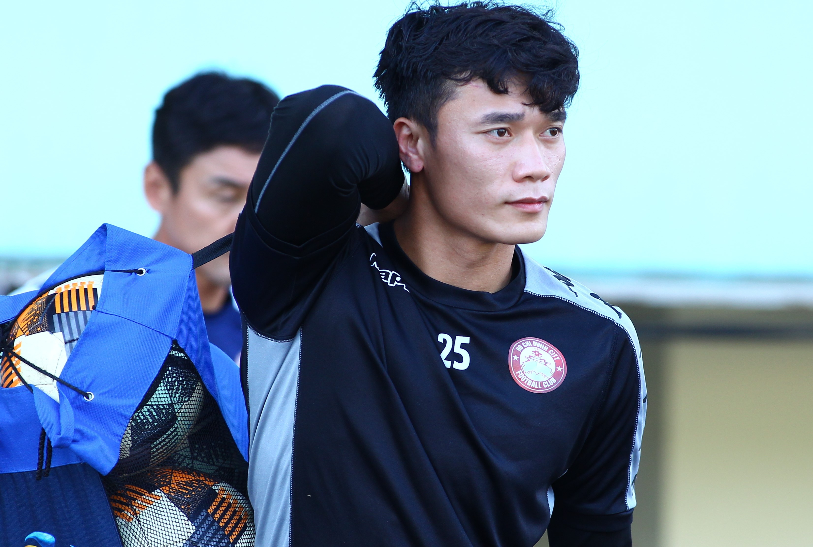 Bui Tien Dung sap tra gia vi sai lam hinh anh