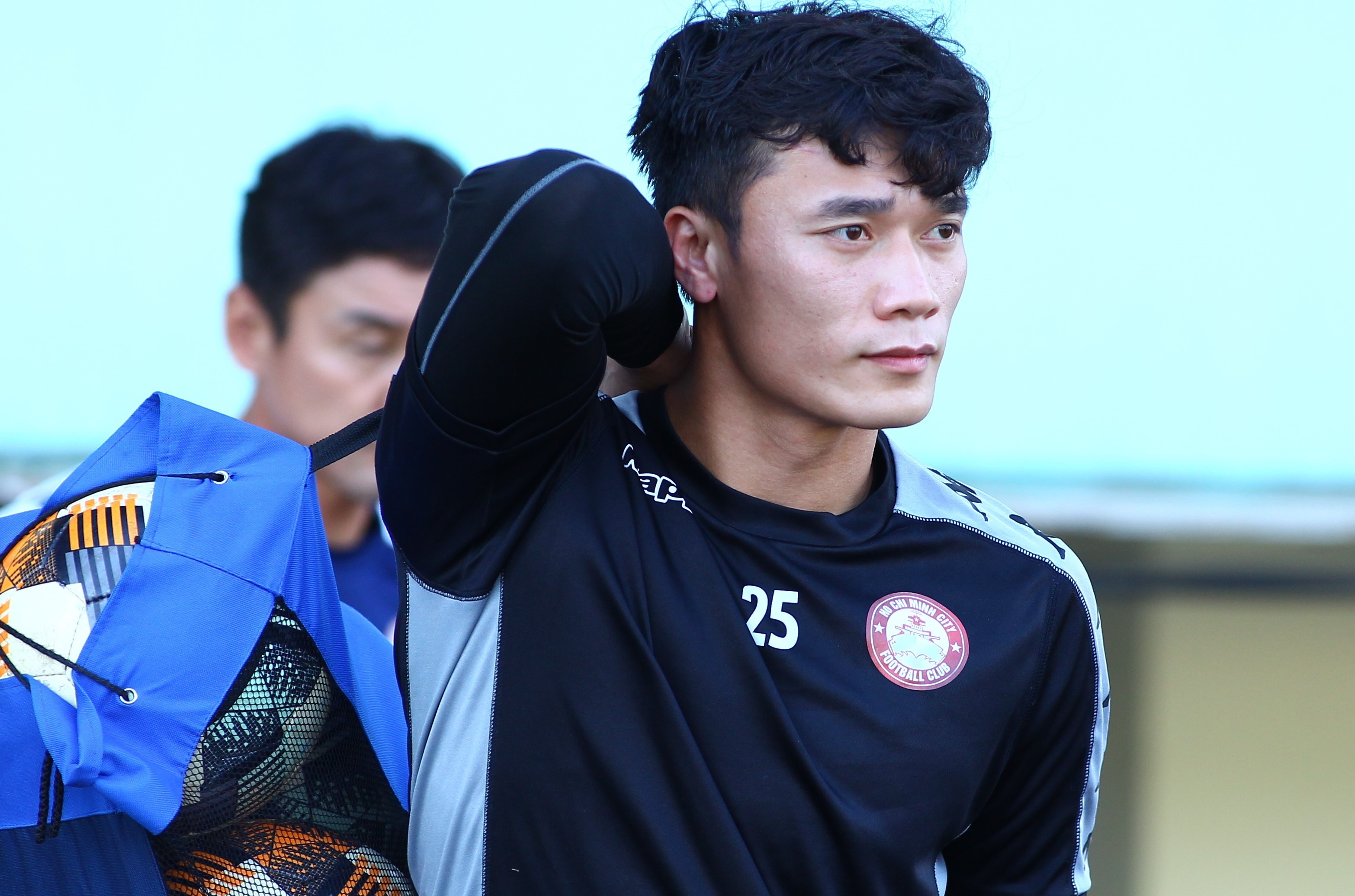 Bui Tien Dung tap luyen o san Quan khu 7 hinh anh