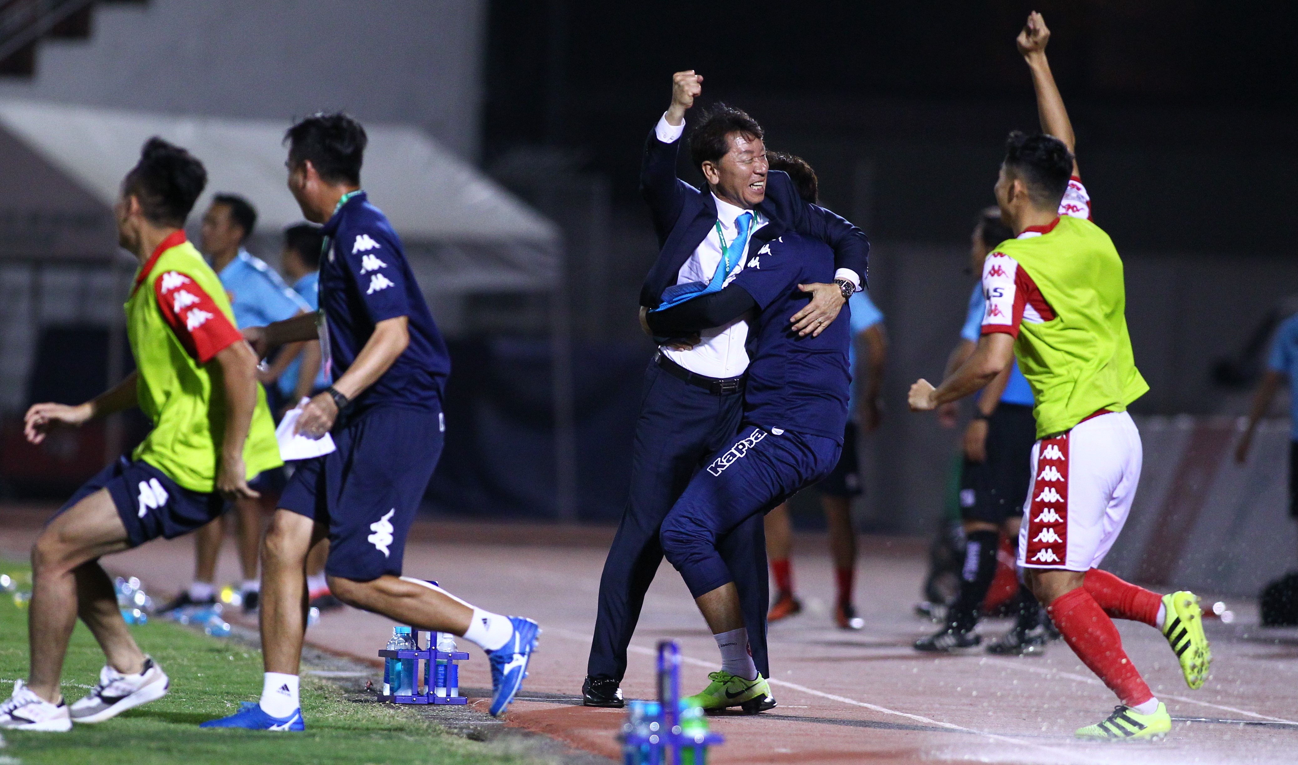 CLB TP.HCM gap Thanh Hoa anh 7