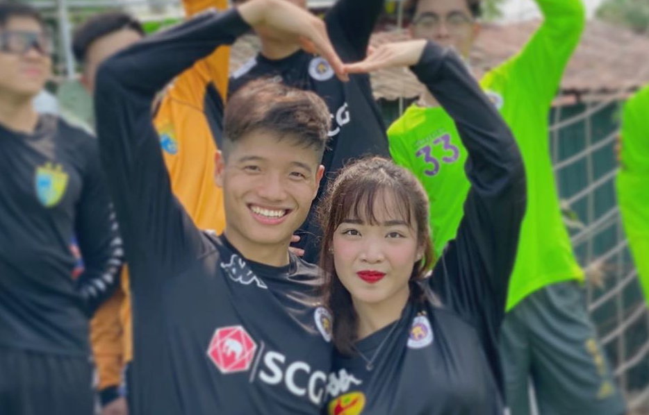 Phi Minh Long ky niem 4 nam ben ban gai hinh anh