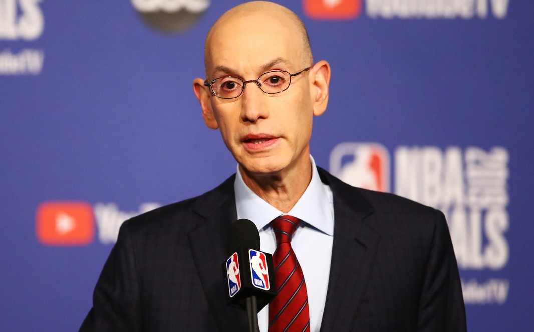 NBA no luc dua giai dau tro lai vao giua nam 2020 hinh anh