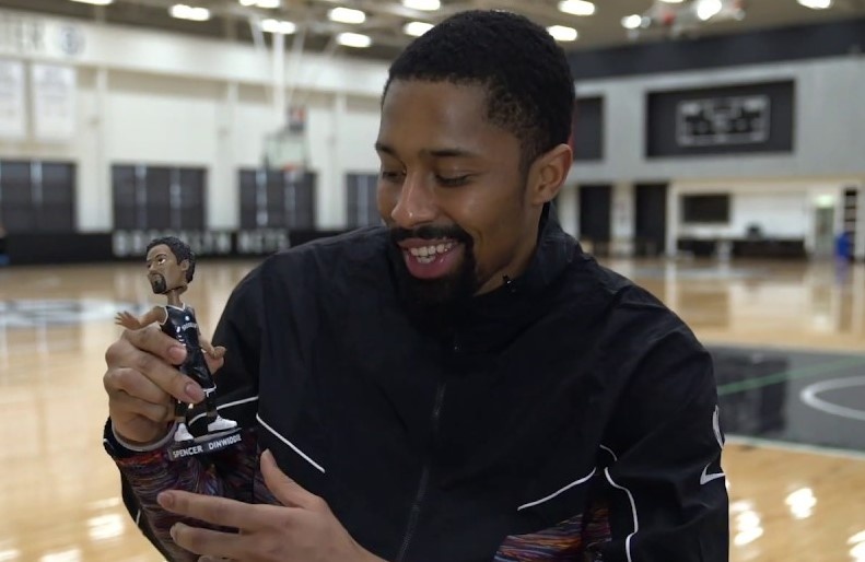 Cau thu NBA che bo giap Iron Man gia 100 trieu USD hinh anh