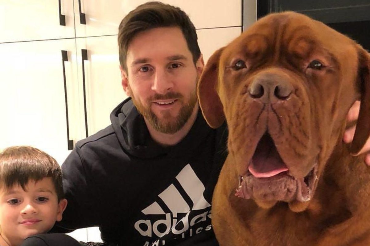 Messi danh thoi gian choi bong cung 2 con hinh anh
