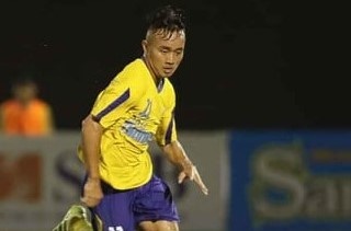 Vi sao vu cau thu tieu cuc o CLB Dong Thap phuc tap? hinh anh