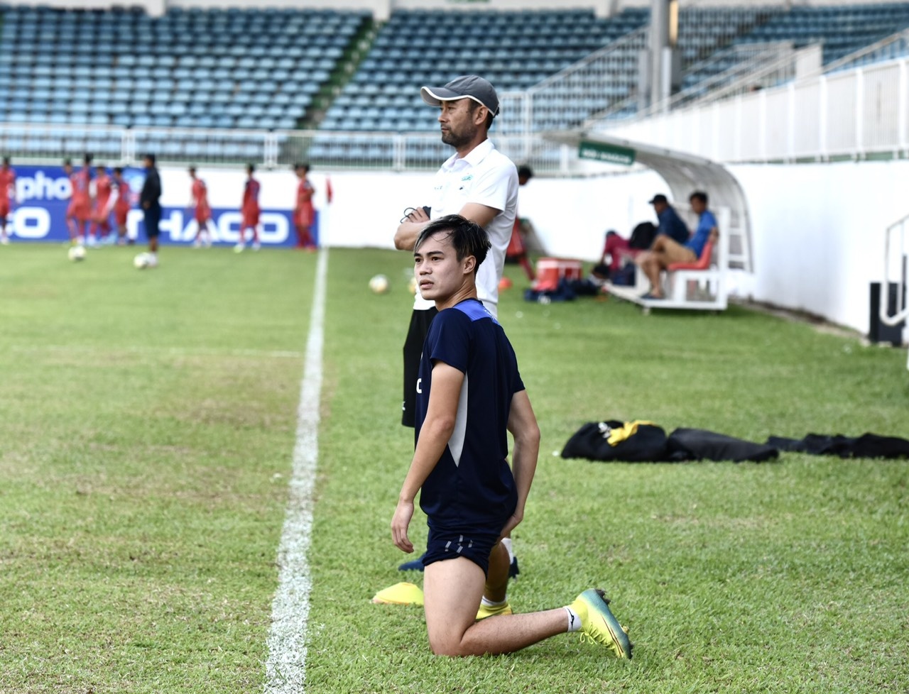 van toan chan thuong anh 1