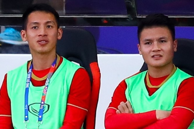 Quang Hai hay Hung Dung se doat Qua bong Vang 2019? hinh anh