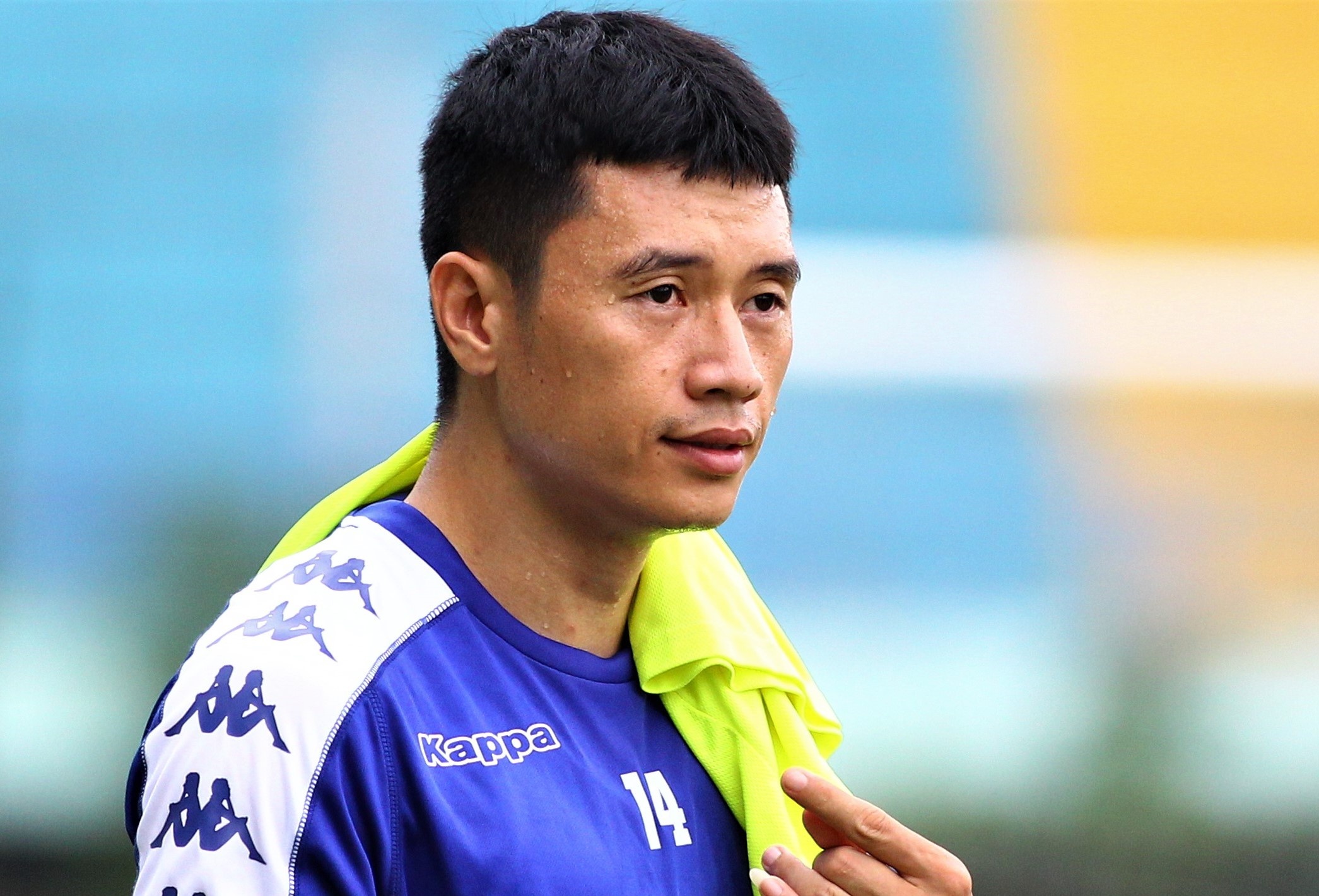 Nguoi sat canh cung QBV Hung Dung trong nhung ngay dau su nghiep hinh anh