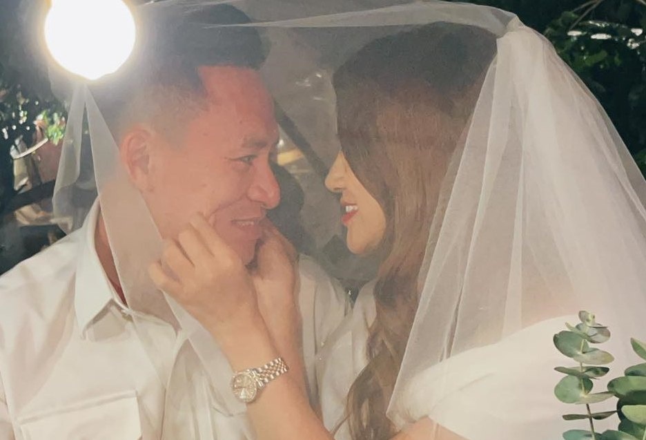 Cuu tuyen thu U23 Huy Toan dang anh cuoi hinh anh