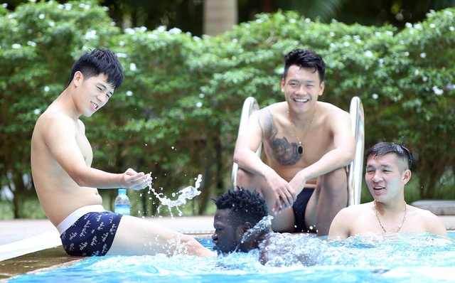 van hau lo hinh xam anh 10