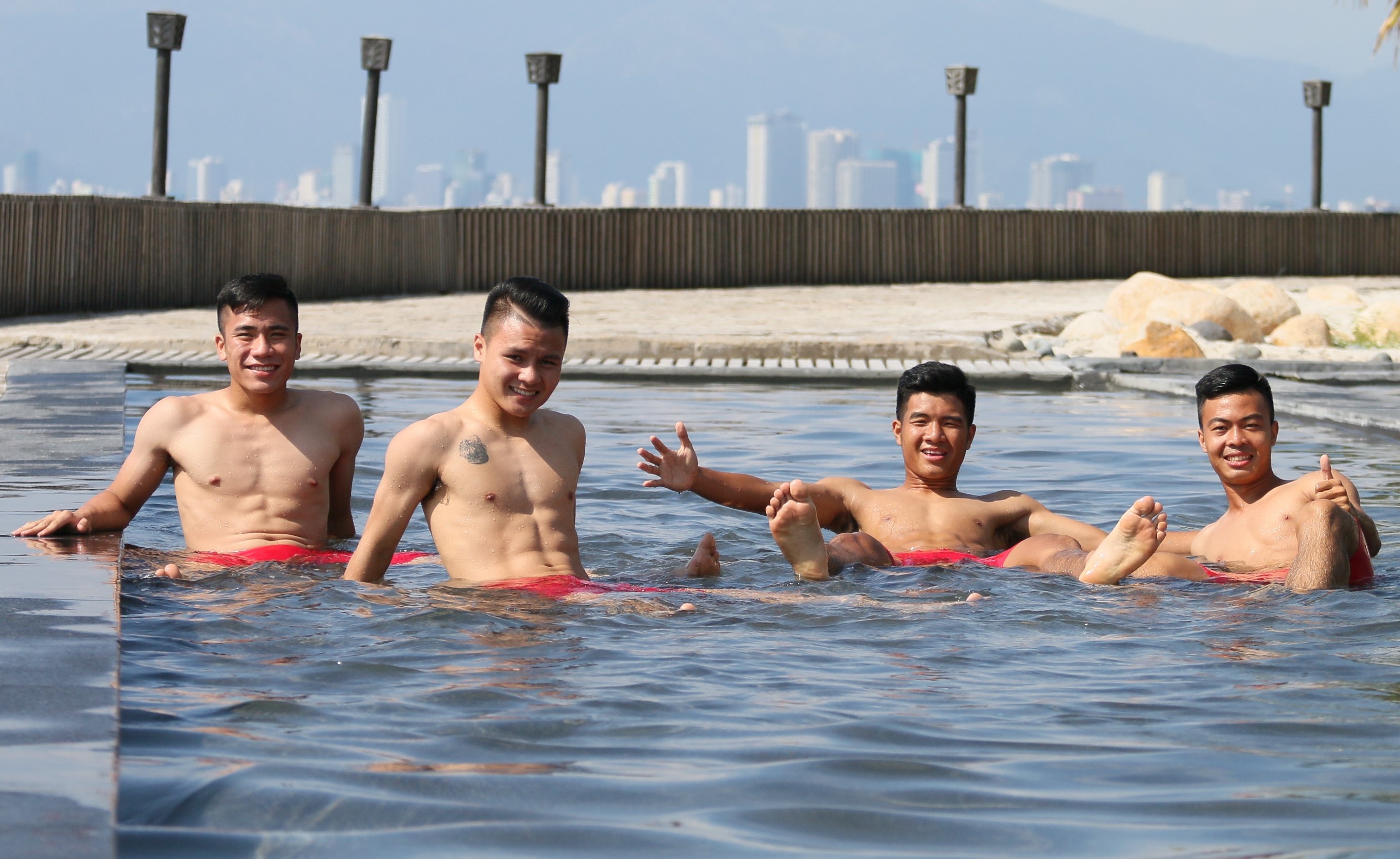 van hau lo hinh xam anh 2