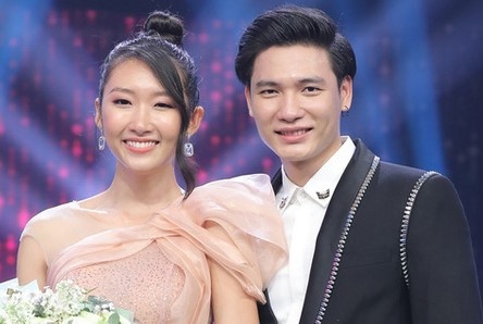 Cuu thu mon U16 Viet Nam tim hieu hoa hau Thanh Khoa hinh anh