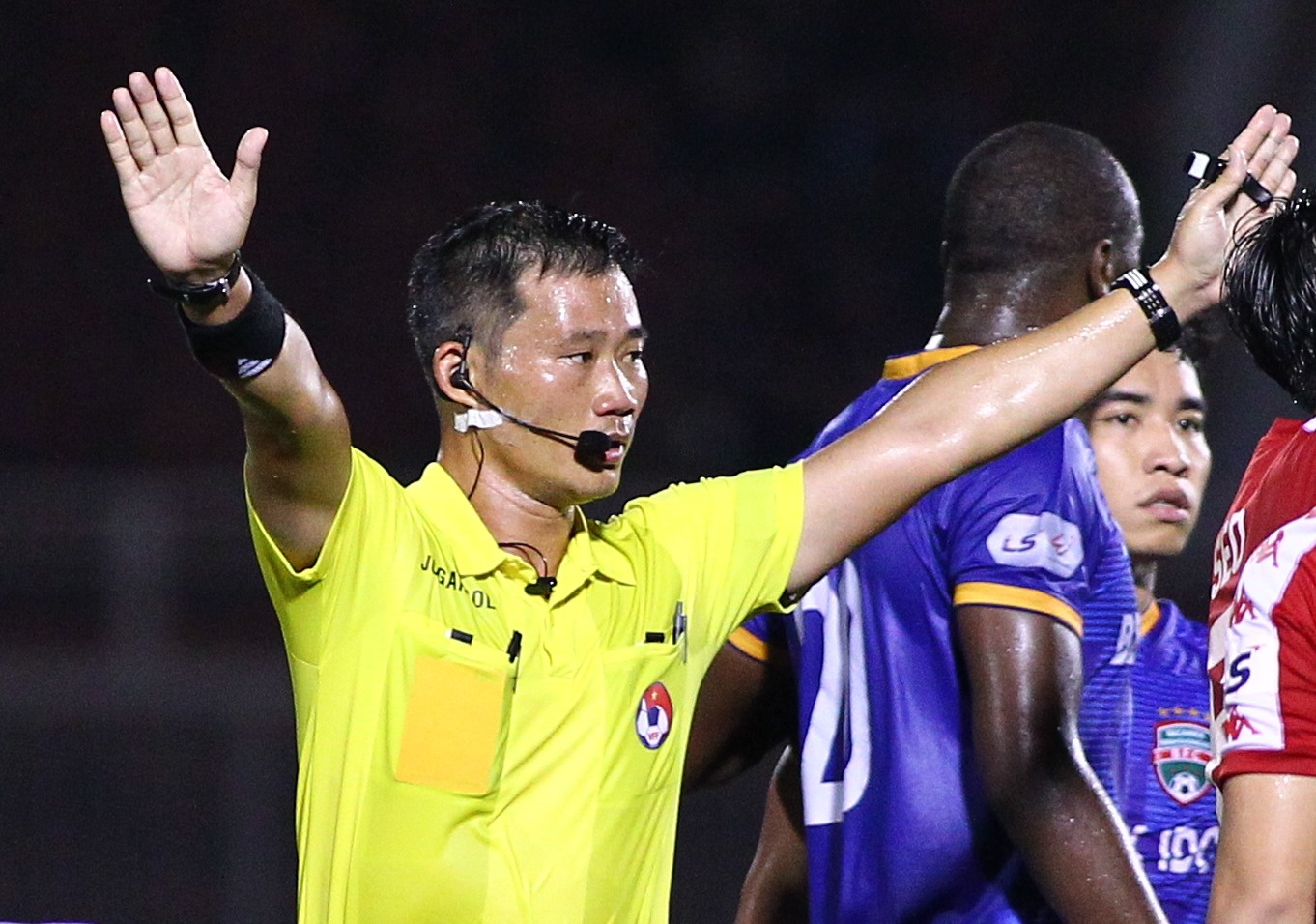 Truong ban Duong Van Hien: 'Trong tai se giam sai sot xuong thap nhat' hinh anh