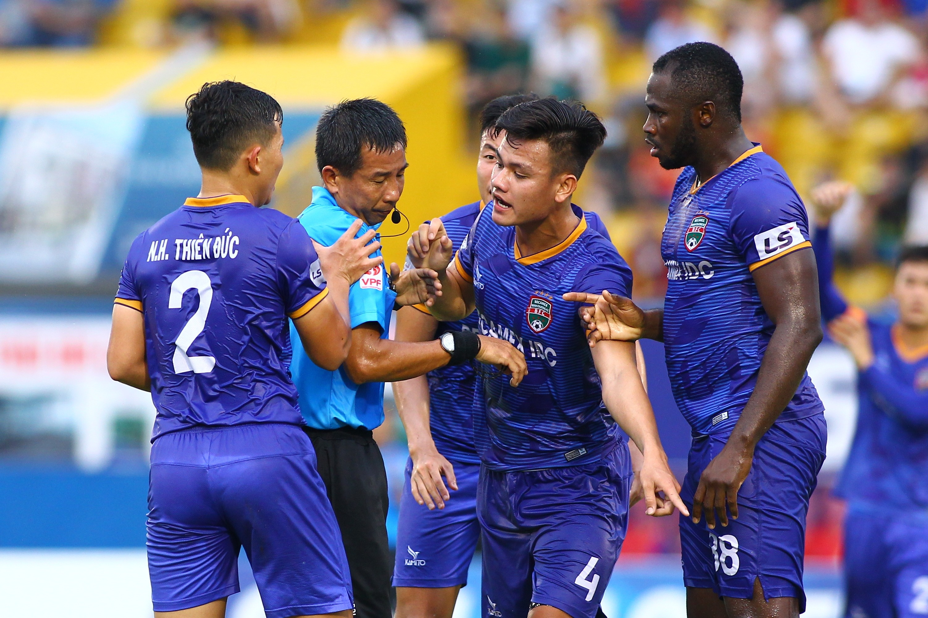 trong tai v.league anh 1