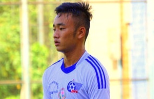 Vi sao FIFA cam 11 cau thu Dong Thap tren toan the gioi? hinh anh