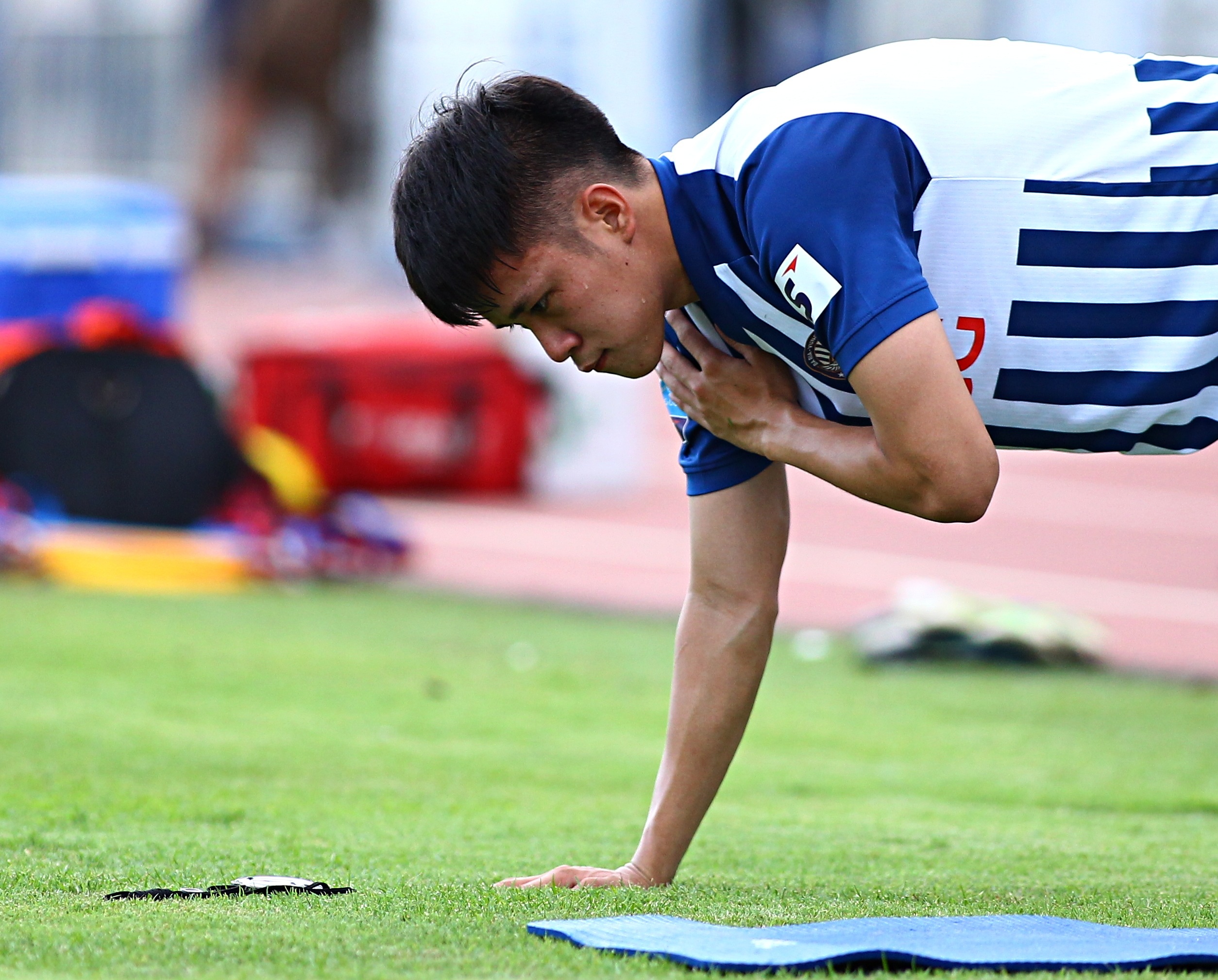 le minh binh lo hen cong phuong anh 2