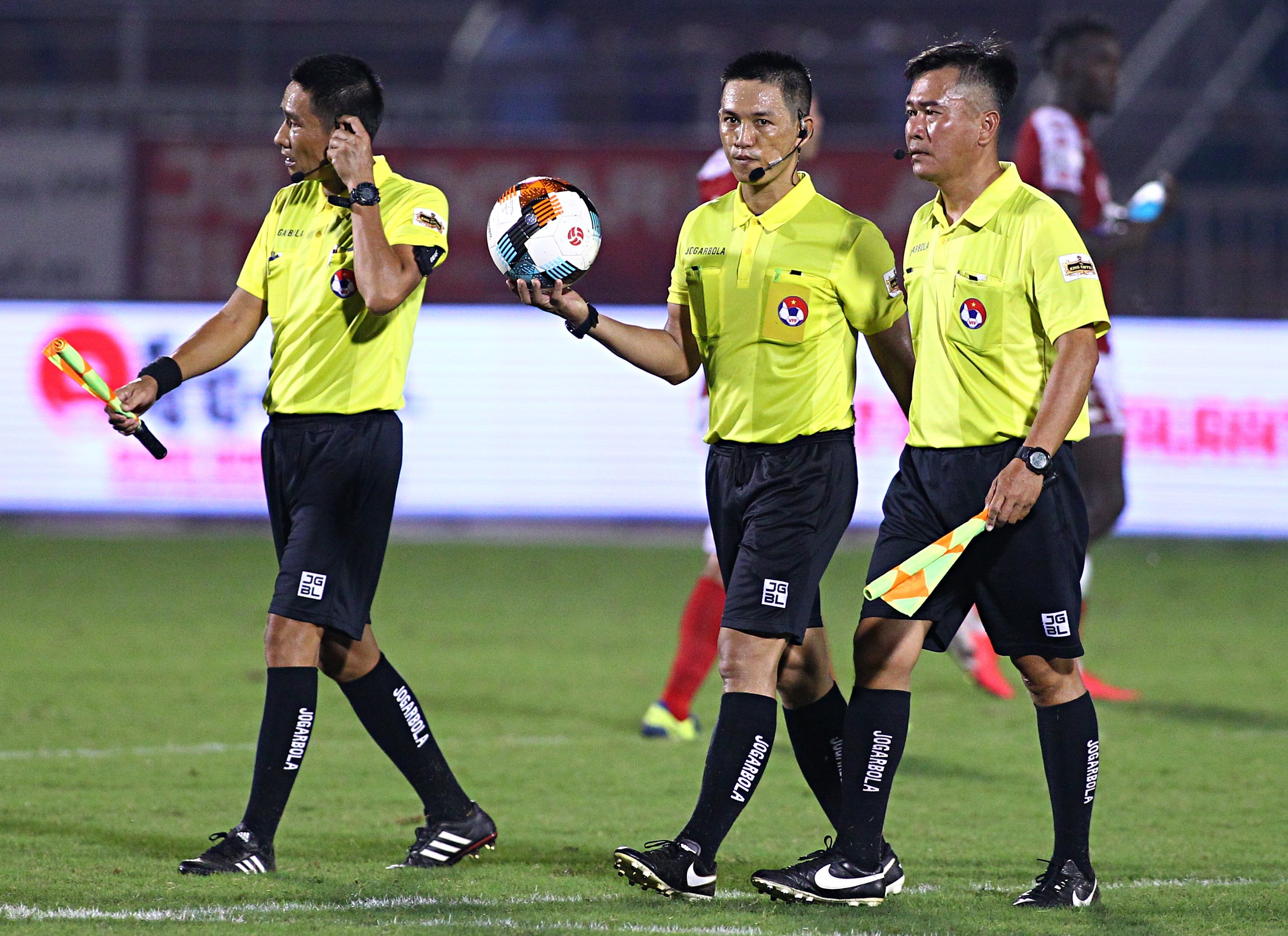 trong tai vleague sai sot anh 1