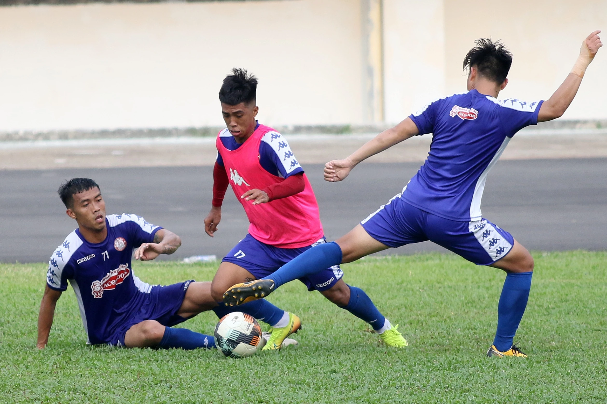 cong phuong da cup quoc gia anh 6