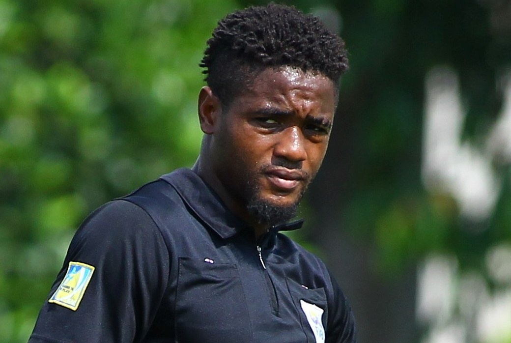 Ngoai binh Nigeria cach ly o Da Nang khi thu viec hinh anh