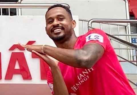 Quang Dang day cau thu doi Sai Gon nhay dieu Ghen Co Vy hinh anh