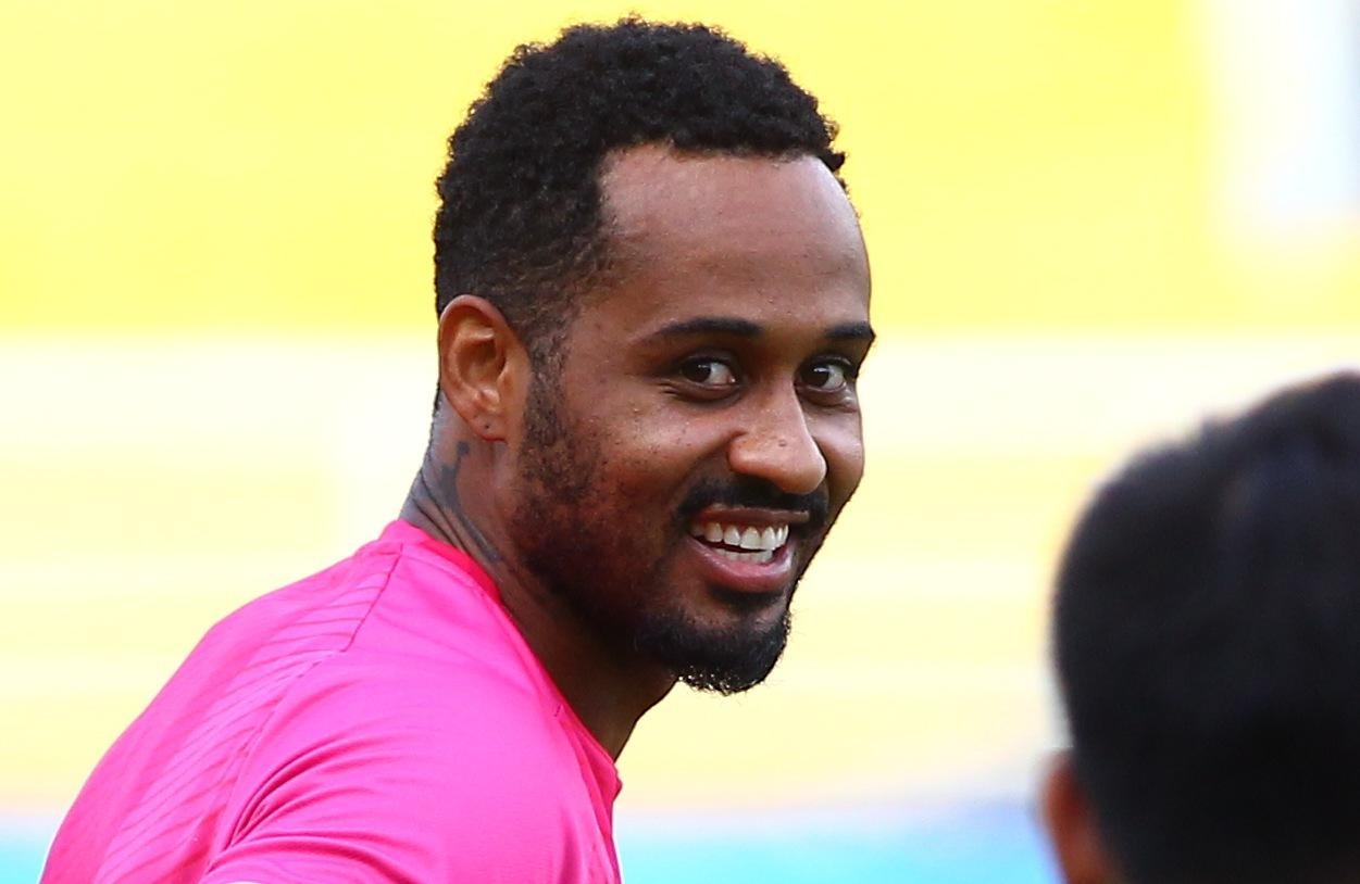 Ngoai binh CLB Sai Gon vui ve tap luyen du bi de doa hinh anh