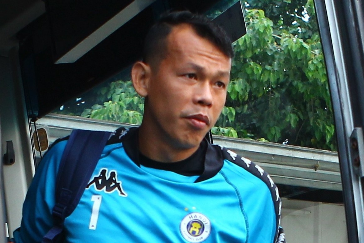 Tan Truong va Buu Ngoc nguong mo Neuer hinh anh