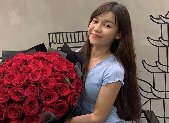 Van Lam tang bo hoa cho nguoi yeu hinh anh