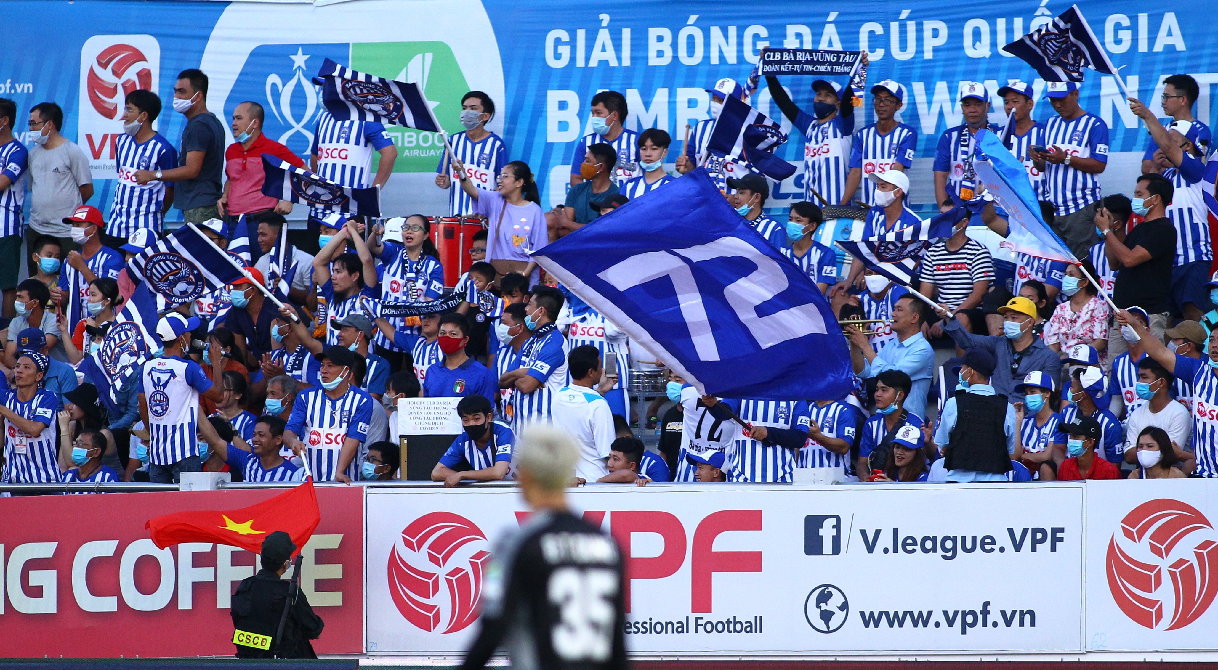 thu mon bui tien dung cup quoc gia anh 7