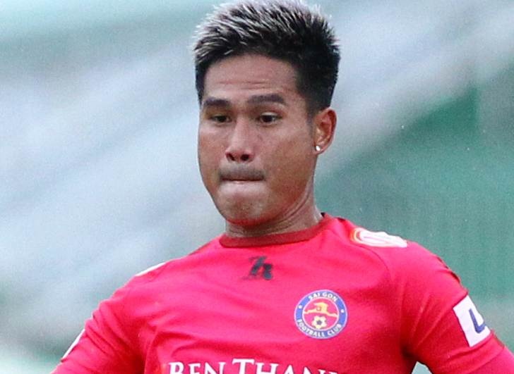 Cau thu Sai Gon da phui trong ngay doi dua tru hang hinh anh