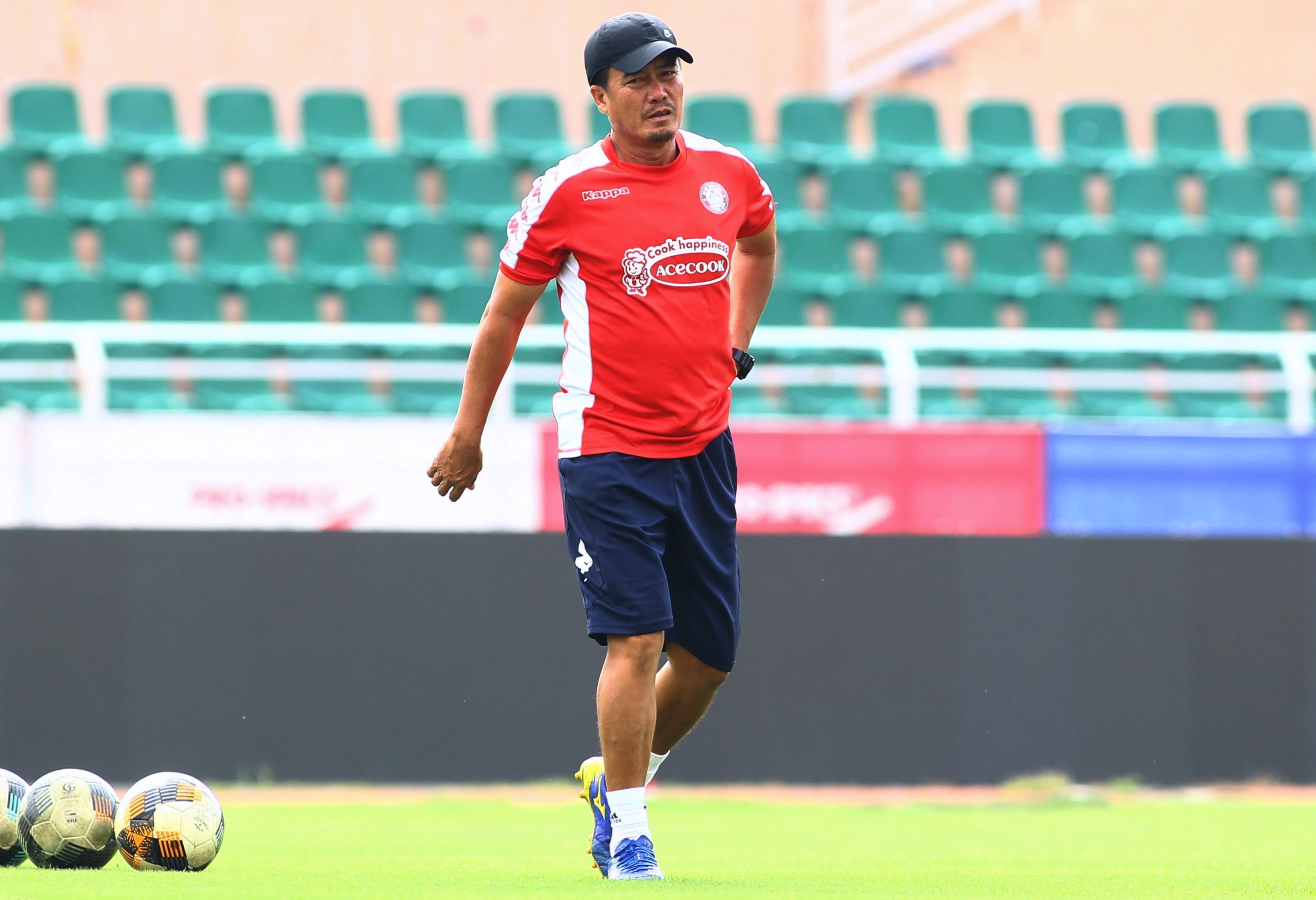 tro ly ngon ngu bi ky luat anh 3