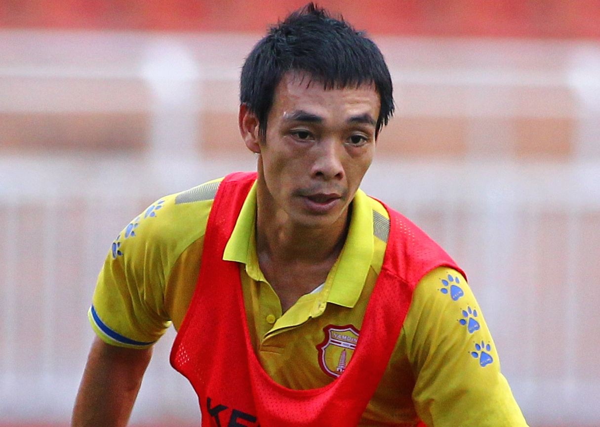 Phung Van Nhien nep vit vao vai vi chan thuong nang hinh anh