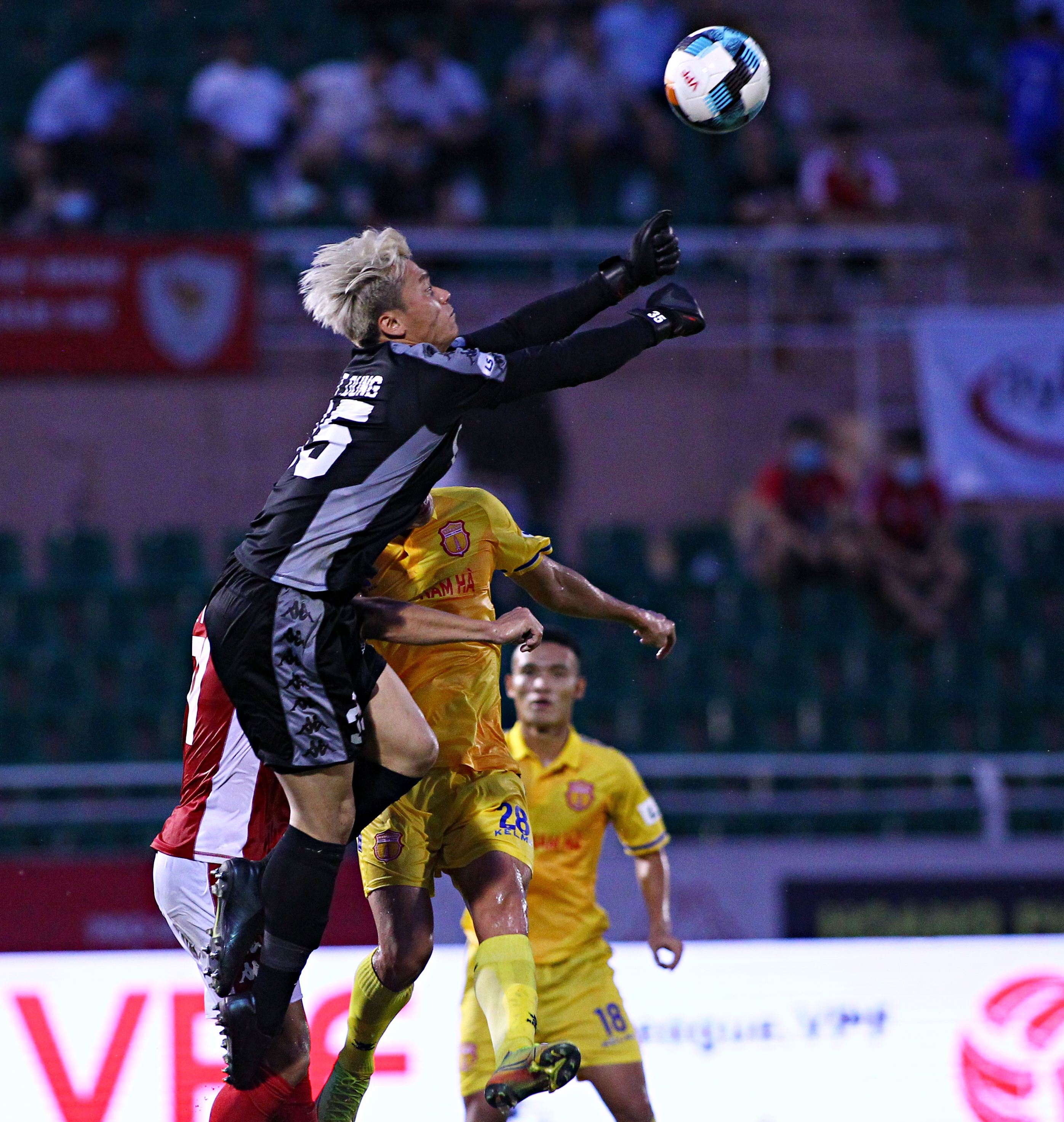 merlo chui bui tien dung anh 6