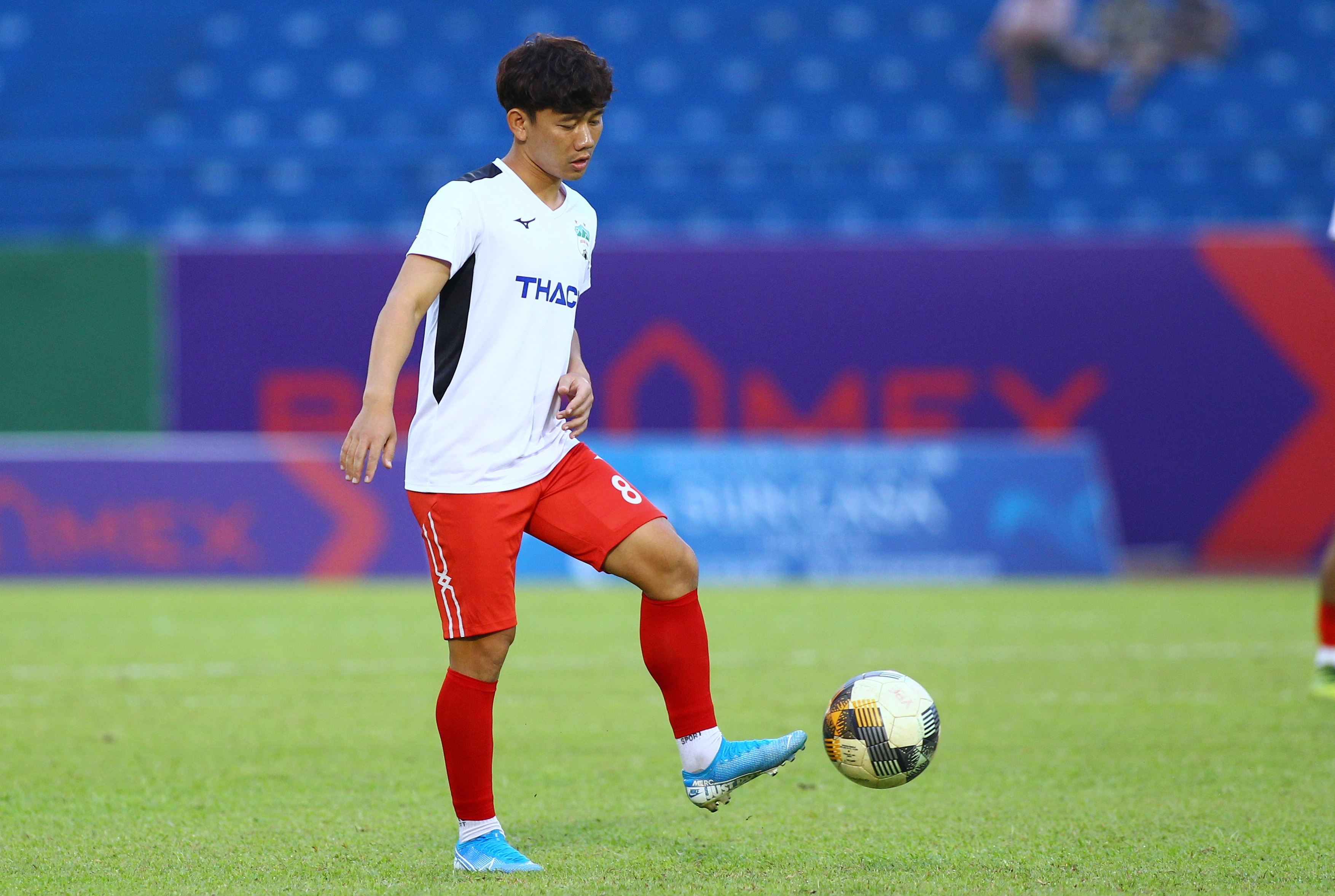 minh vuong chan thuong anh 1