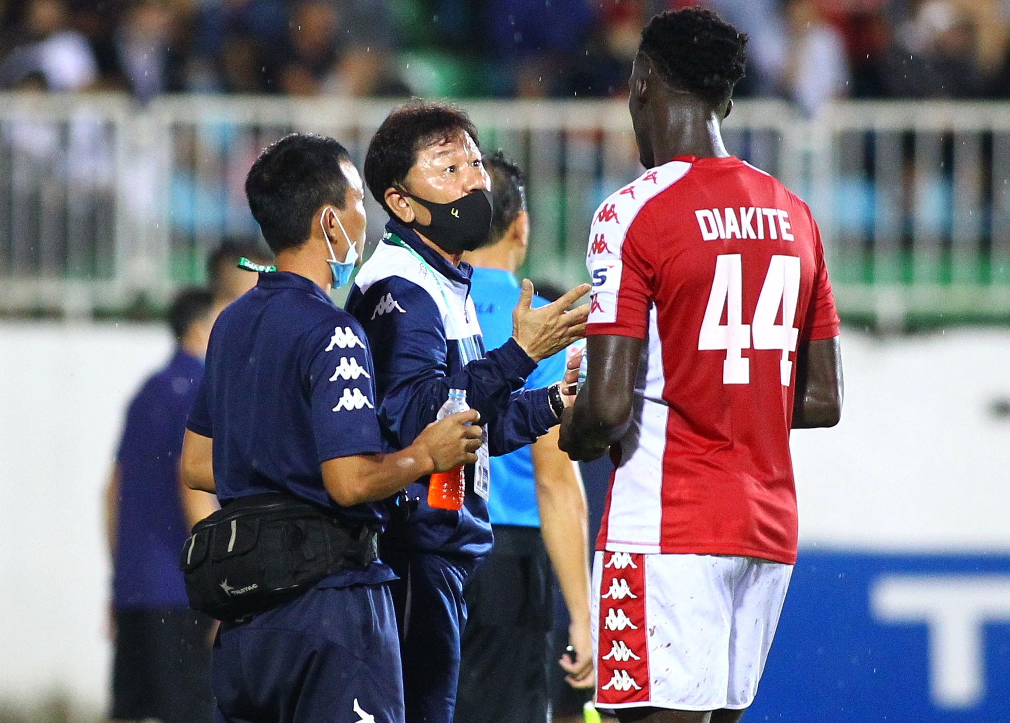 clb tphcm vo tran hagl 5-2 anh 1