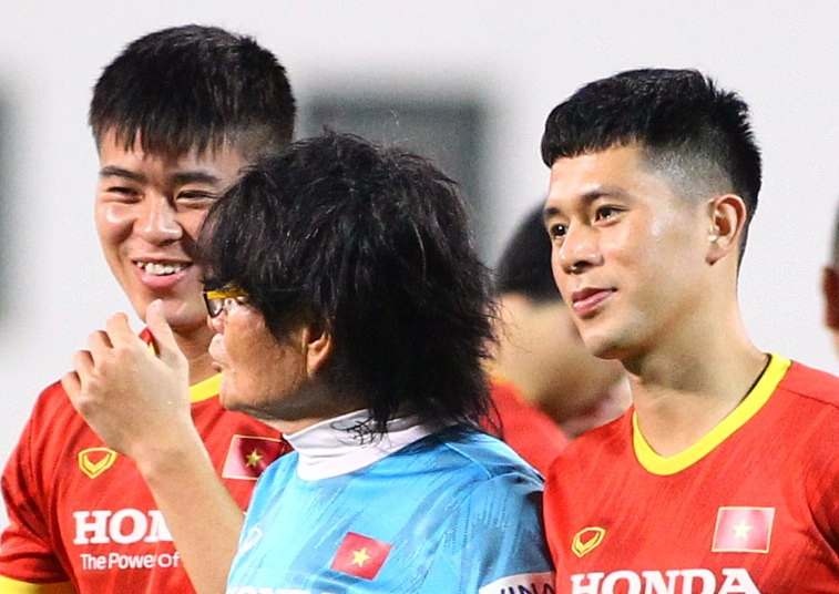 Nhung cau thu khong duoc dang ky o tran gap Indonesia hinh anh