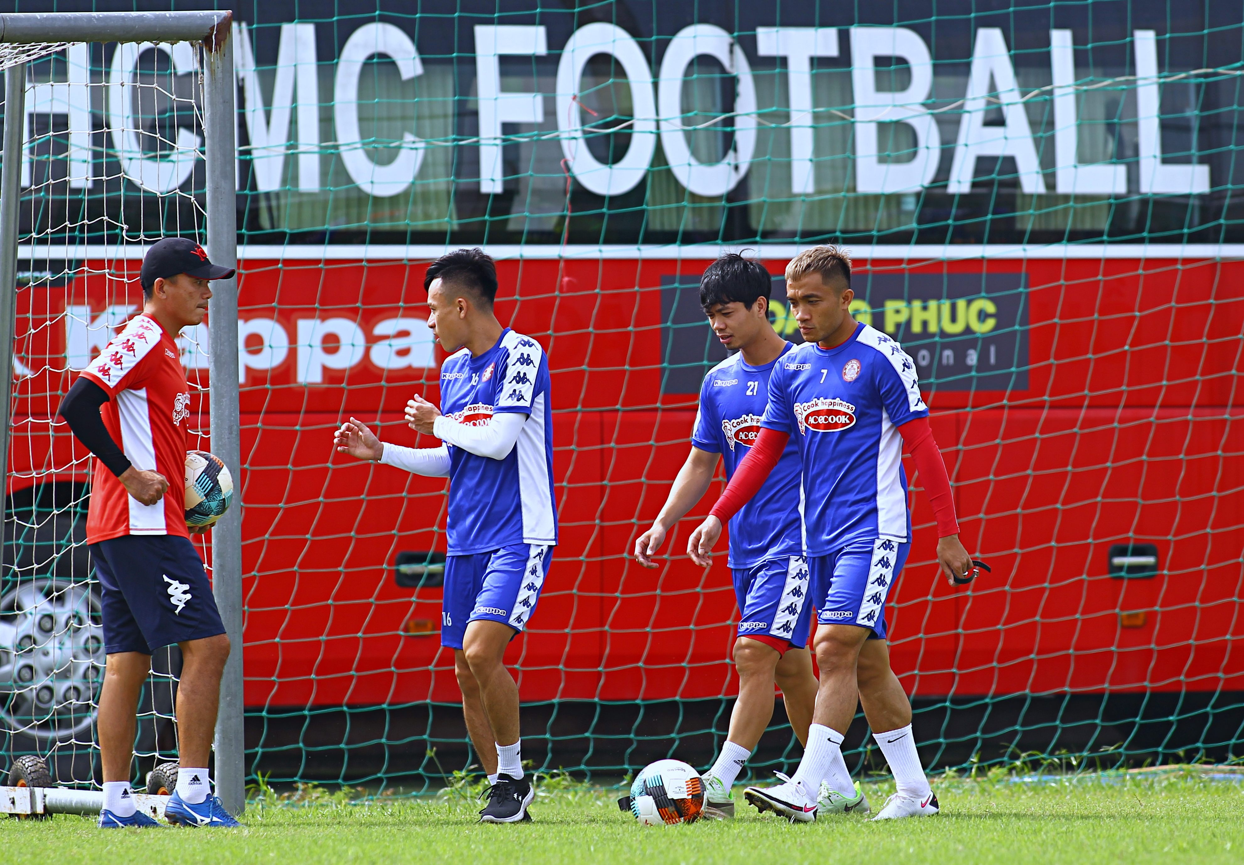 cong phuong chan thuong ha noi anh 3