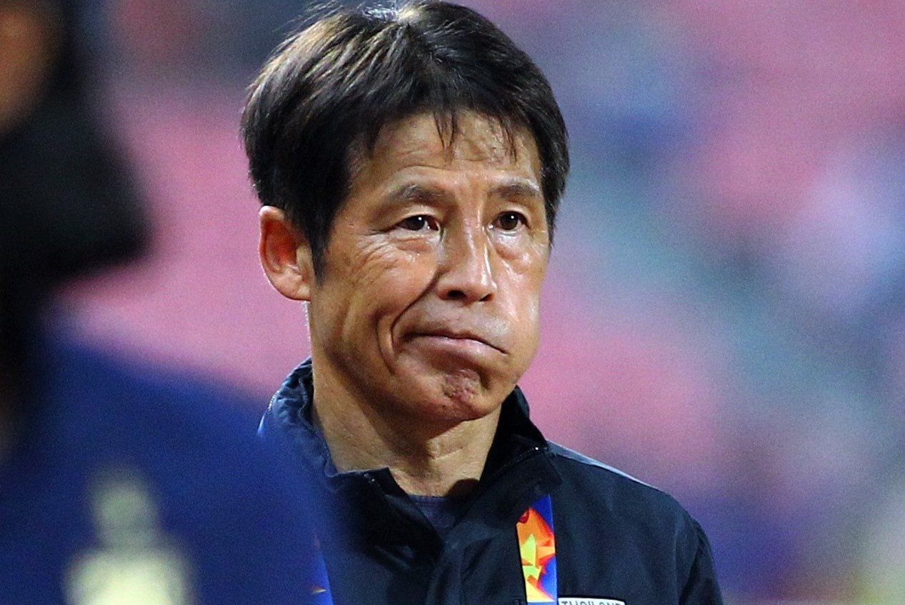 Thai Lan sa thai HLV Akira Nishino hinh anh